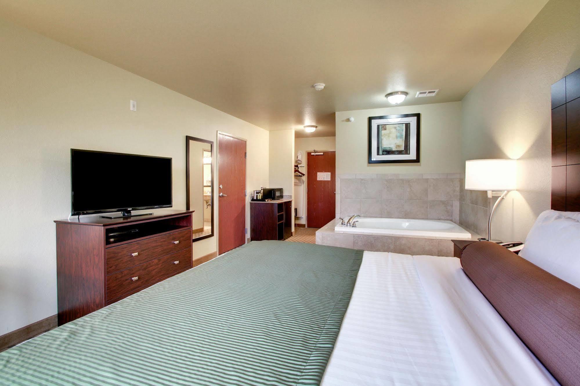 Cobblestone Inn & Suites - Schuyler מראה חיצוני תמונה